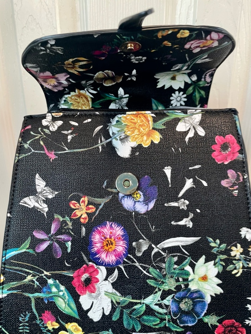 NEW Floral Print Black Backpack Purse - Picture 5 of 10